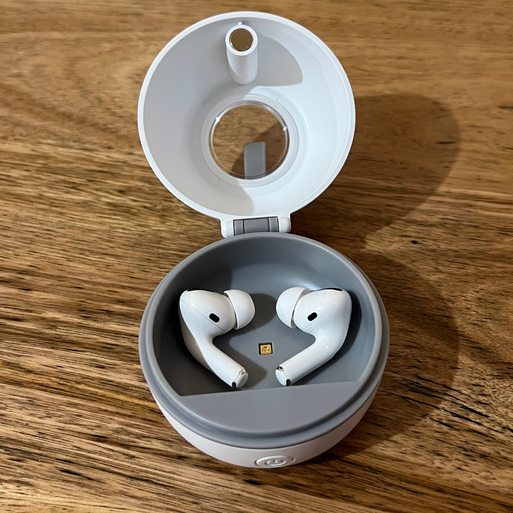 Happy Nose UV Sterilising Case